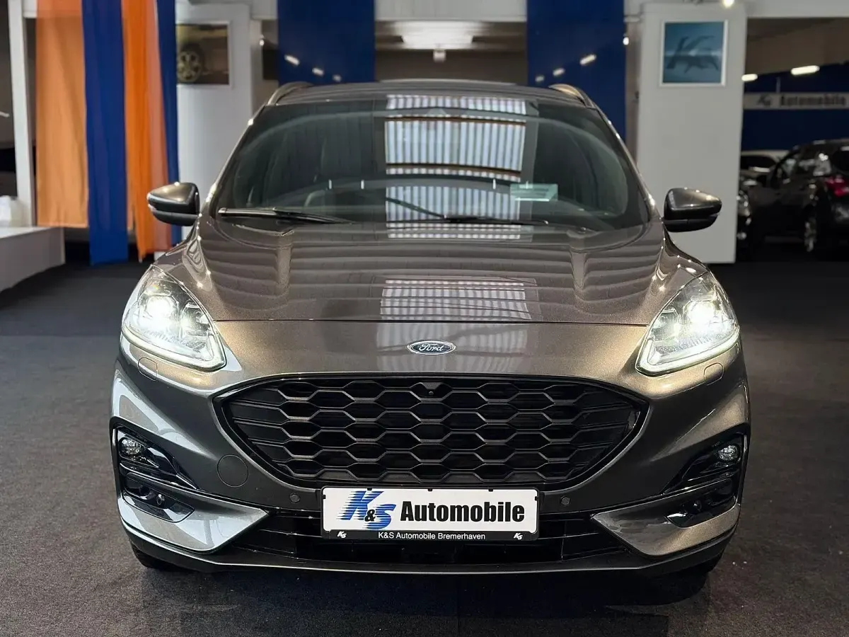 Używany Ford Kuga ST-Line X 151 KM (111 kW) 2020 Szary SUV