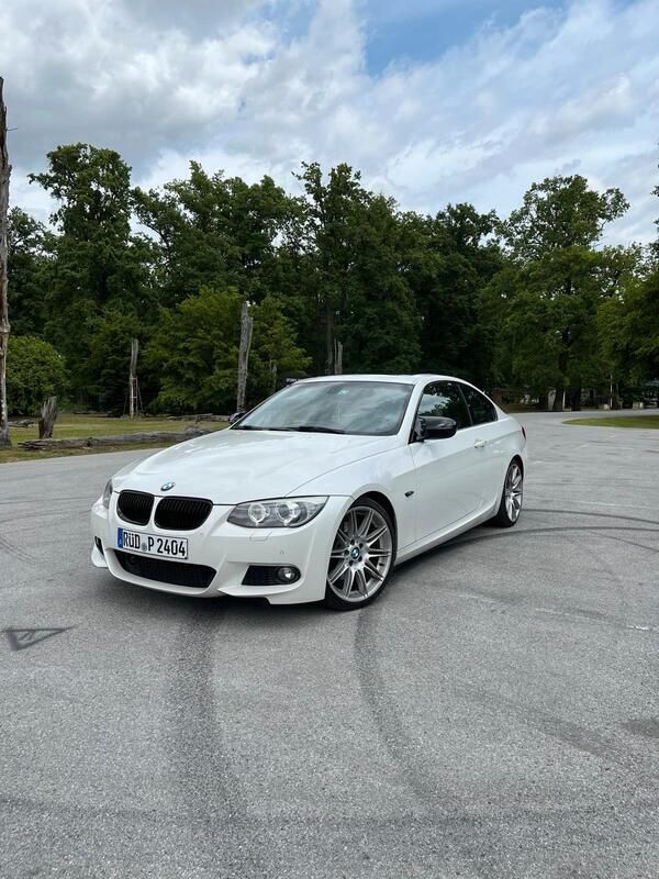 Weiß Gebraucht 2011 BMW 325 M Sport Coupé | 9.200 € (Superpreis) - Bild 1/4