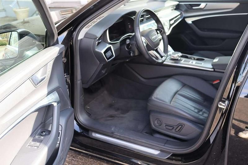 Gebraucht Audi A6 Design 204 PS (150 kW) 2023 Mythosschwarz metallic Kombi