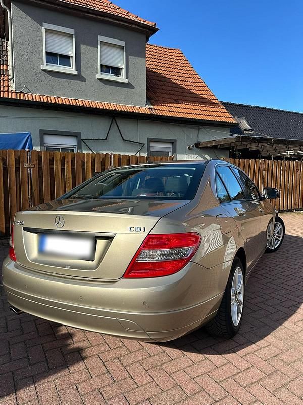 Gebraucht Mercedes C220 170 PS (125 kW) 2007 Beige Limousine