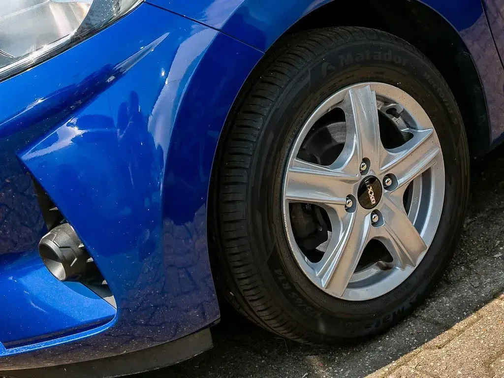 Gebraucht Hyundai i10 Select 67 PS (49 kW) 2023 Blau Kleinwagen