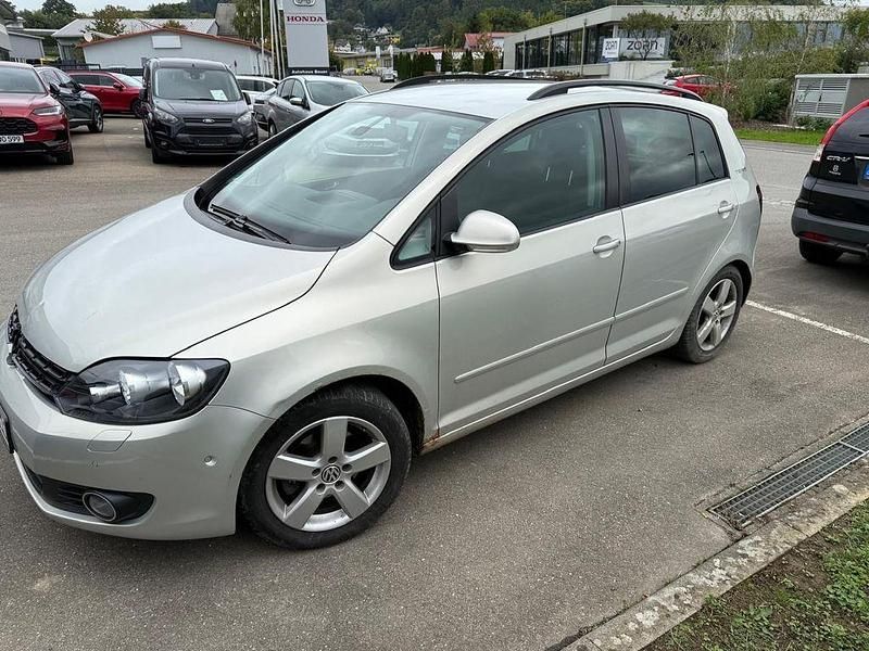 Silber Gebraucht 2011 VW Golf Plus Cross Team Van / Kleinbus | 3.799 € (Superpreis) - Bild 1/4