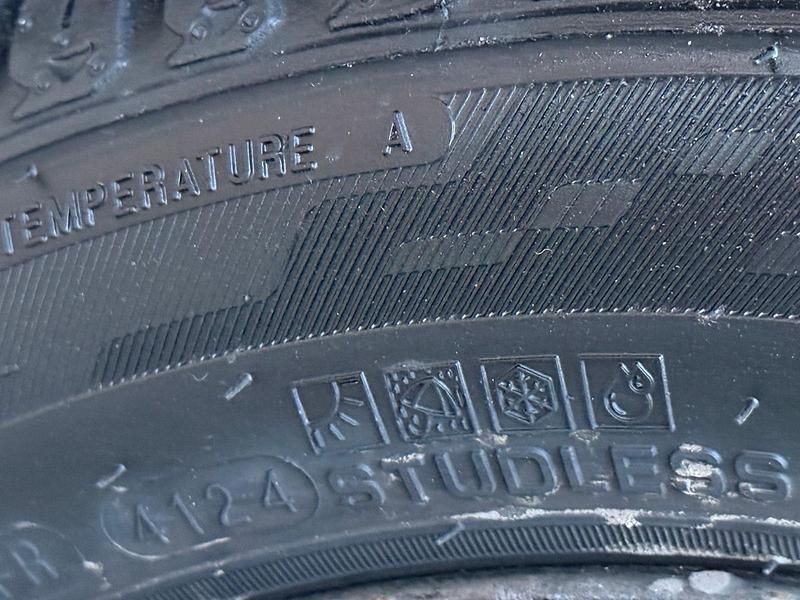 Gebraucht Peugeot 107 68 PS (50 kW) 2014 Grau Kleinwagen