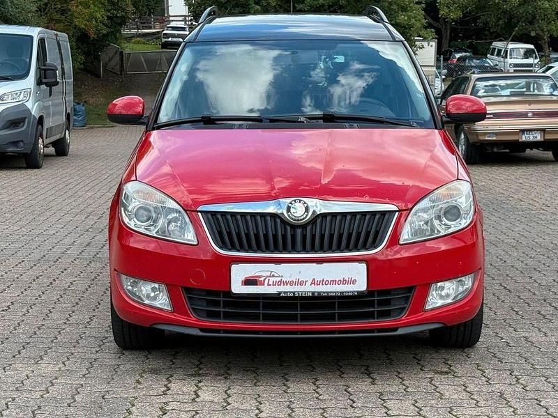 Gebraucht Skoda Roomster Plus Edition 105 PS (77 kW) 2010 Rot Van / Kleinbus