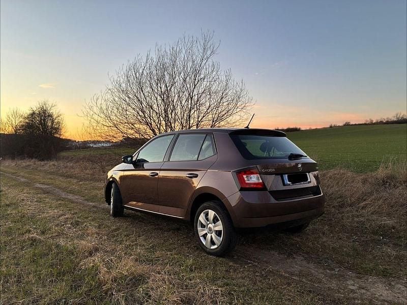Gebraucht Skoda Fabia Cool Edition 60 PS (44 kW) 2016 Braun Limousine