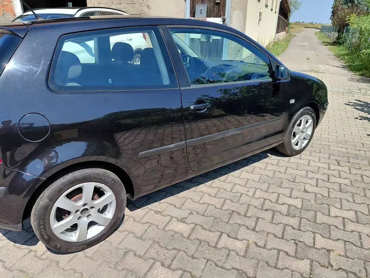 Gebraucht VW Polo Trendline 54 PS (39 kW) 2004 Schwarz Limousine