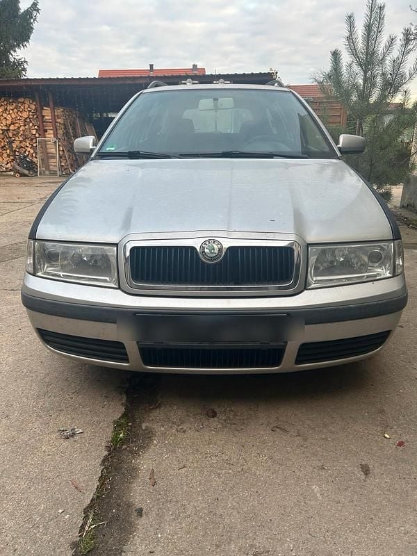 Gebraucht Skoda Octavia 102 PS (75 kW) 2002 Silber Kombi