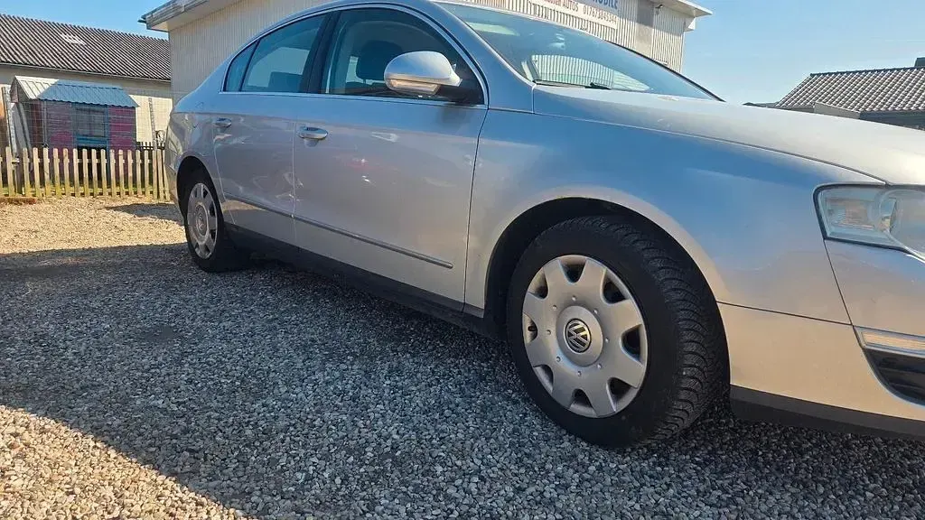 Gebraucht VW Passat Comfortline 140 PS (102 kW) 2007 Silber Limousine