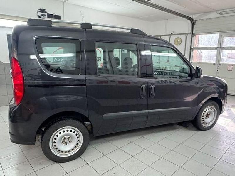 Gebraucht Opel Combo 120 PS (88 kW) 2016 Grau Van / Kleinbus