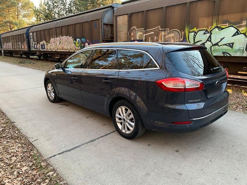 Gebraucht Ford Mondeo 163 PS (119 kW) 2014 Kombi