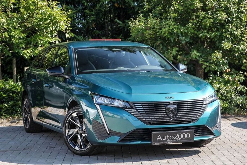 Blau Gebraucht 2022 Peugeot 308 Allure Kombi | 15.490 € (Teuer) - Bild 1/4