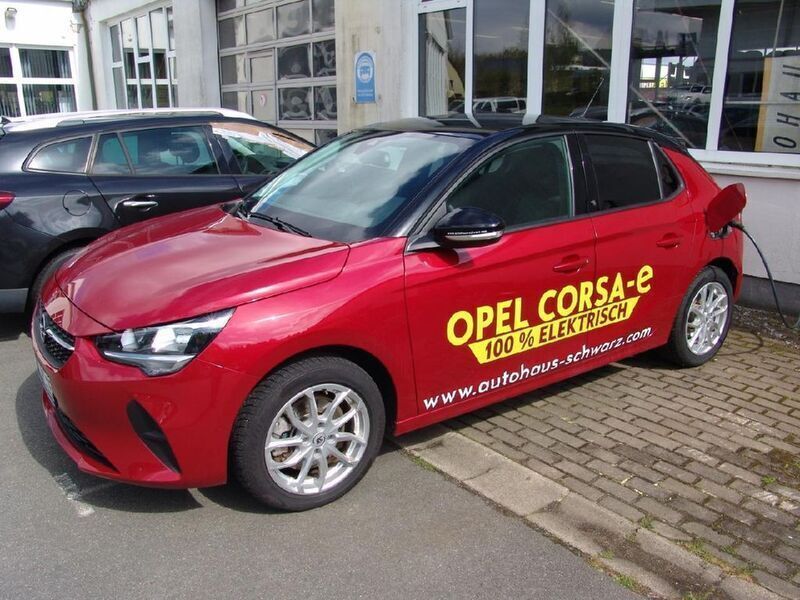 Rot Gebraucht 2023 Opel Corsa-e Edition Kleinwagen | 26.900 € - Bild 1/4