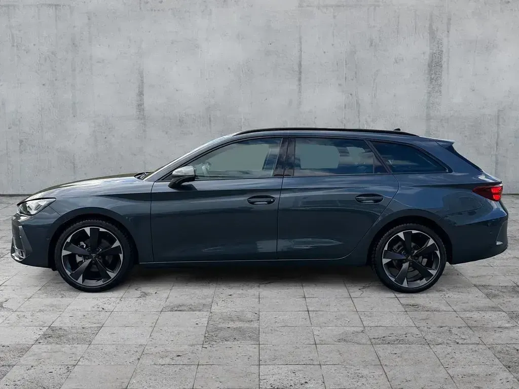 Usata Cupra Leon 150 CV (110 kW) 2025 Grigio Berlina
