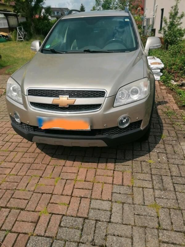 Weiß Gebraucht 2006 Chevrolet Captiva SUV | 4.600 € (Fairer Preis) - Bild 1/4