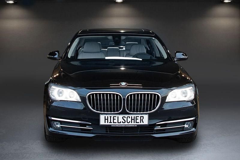 Usata BMW 730 Performance 258 CV (189 kW) 2014 Nero Berlina