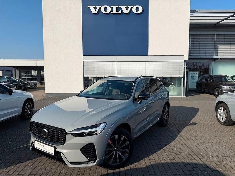 Gebraucht Volvo XC60 Plus 197 PS (144 kW) 2024 Grau SUV