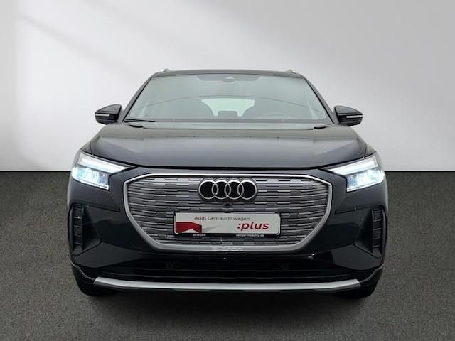 Gebraucht Audi Q4 e-tron Advanced 150 kW (204 PS) 2024 Mythosschwarz metallic SUV