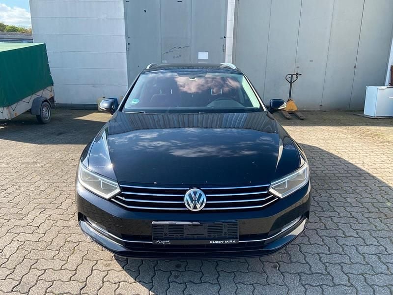 Second-hand VW Passat 2015 Negru Break