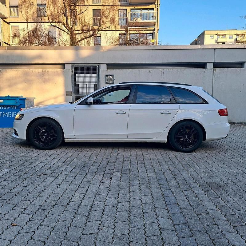 Gebraucht Audi A4 Ambition 160 PS (117 kW) 2011 Weiß Kombi