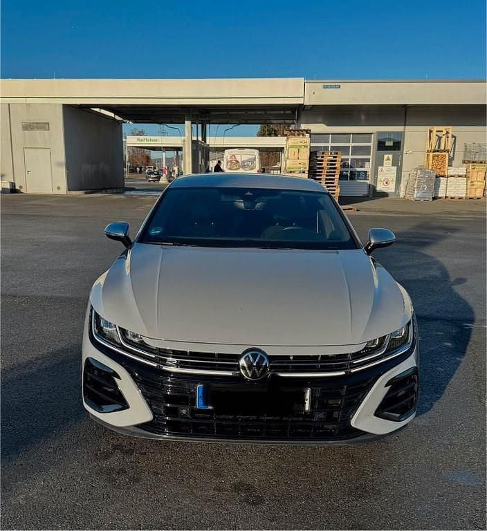 Grau Gebraucht 2024 VW Arteon R Limousine | 42.000 € (Fairer Preis) - Bild 1/4