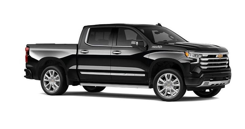 Neu Chevrolet Silverado 426 PS (313 kW) 2025 Schwarz SUV