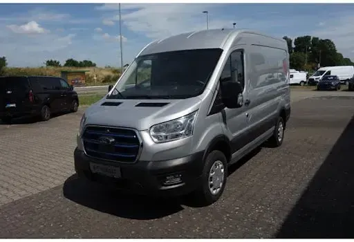 Gebraucht Ford E-Transit Trend 135 kW (184 PS) 2024 Silber Van