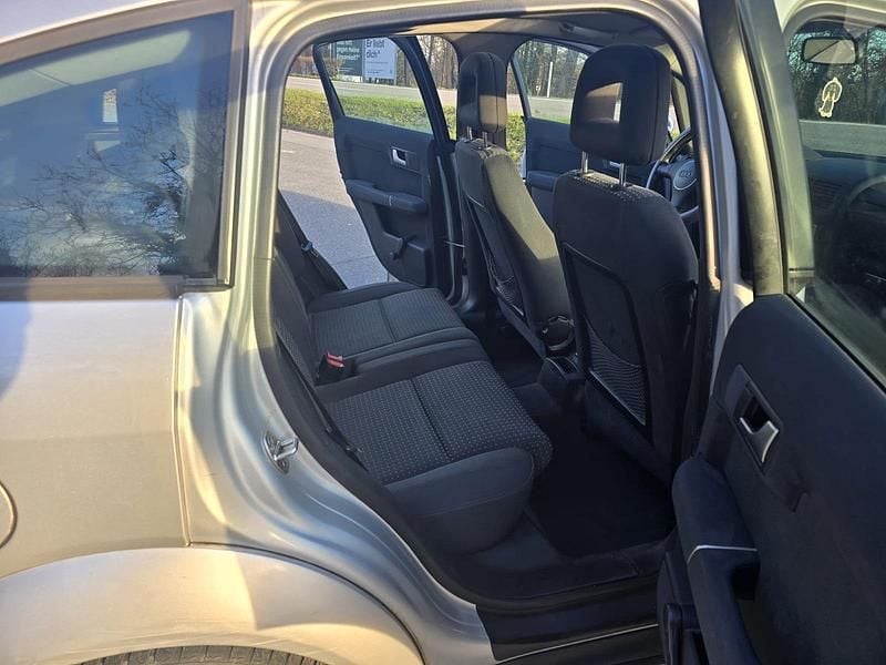 Second-hand Audi A2 75 CP (55 kW) 2002 Hatchback