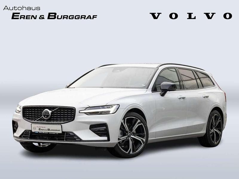 Crystal white pearl / metallic Neu 2025 Volvo V60 Plus Kombi | 54.890 € (Etwas zu teuer) - Bild 1/4