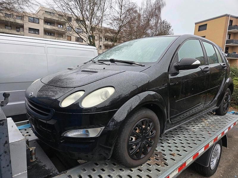 Andere farben Gebraucht 2006 Smart ForFour Kleinwagen | 1.100 € (Superpreis) - Bild 1/4