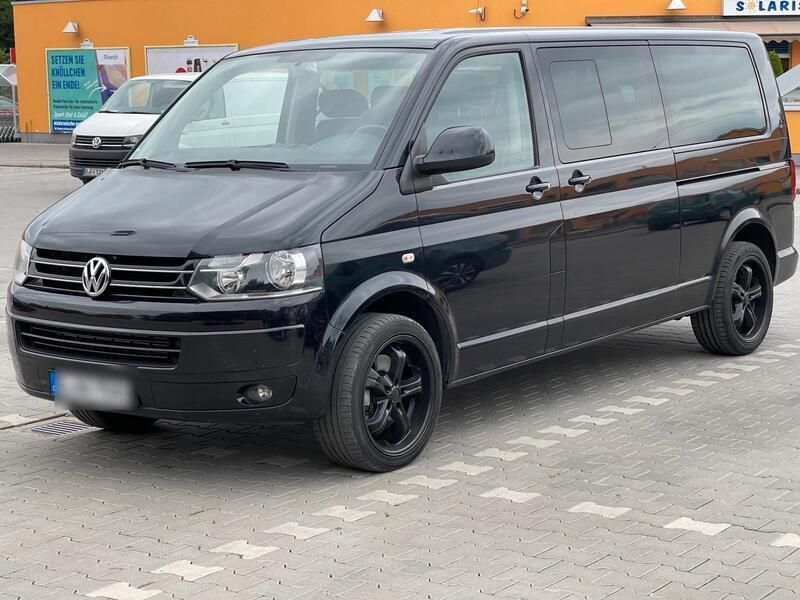 Schwarz Gebraucht 2010 VW T5 Van | 22.500 € (Etwas zu teuer) - Bild 1/4