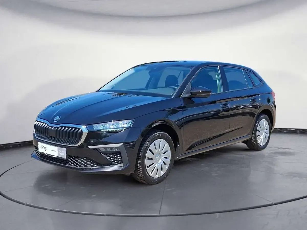 Gebraucht Skoda Scala Essence 95 PS (69 kW) 2025 Schwarz Kleinwagen