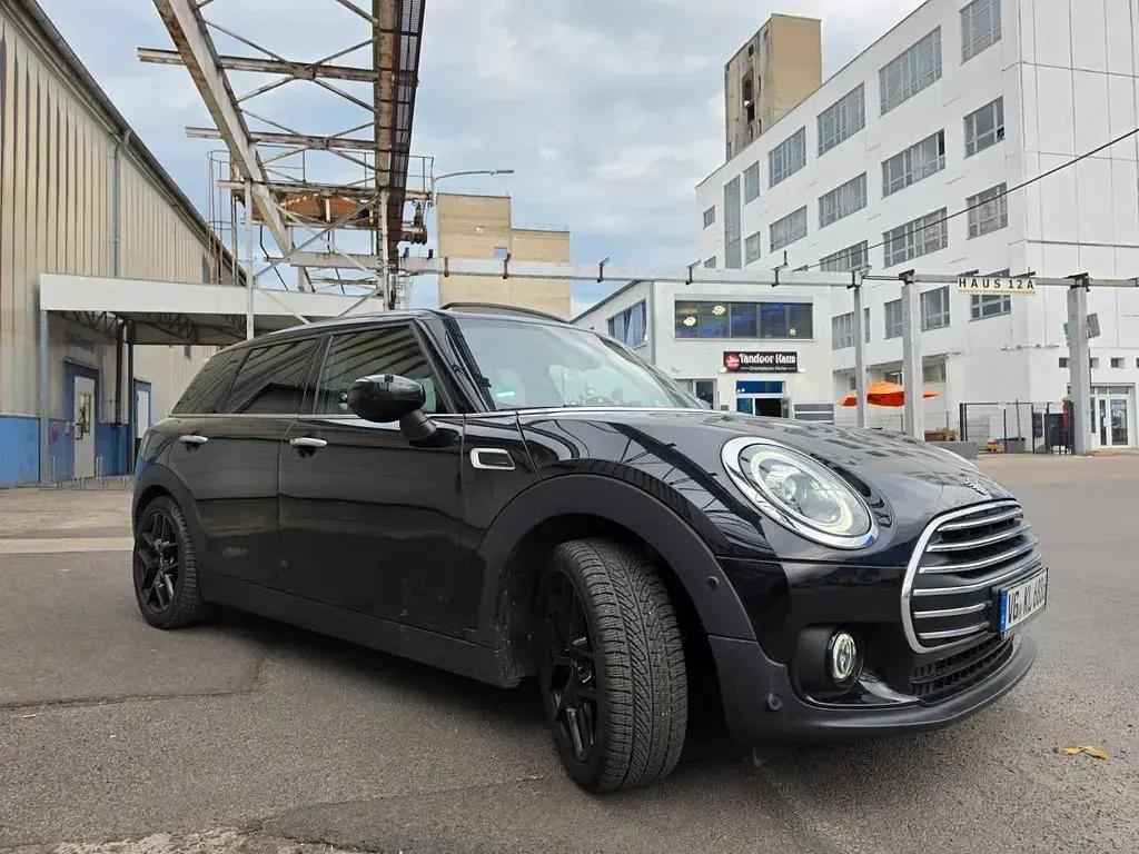 Gebraucht Mini Cooper Clubman Essential 136 PS (100 kW) 2020 Schwarz Kombi
