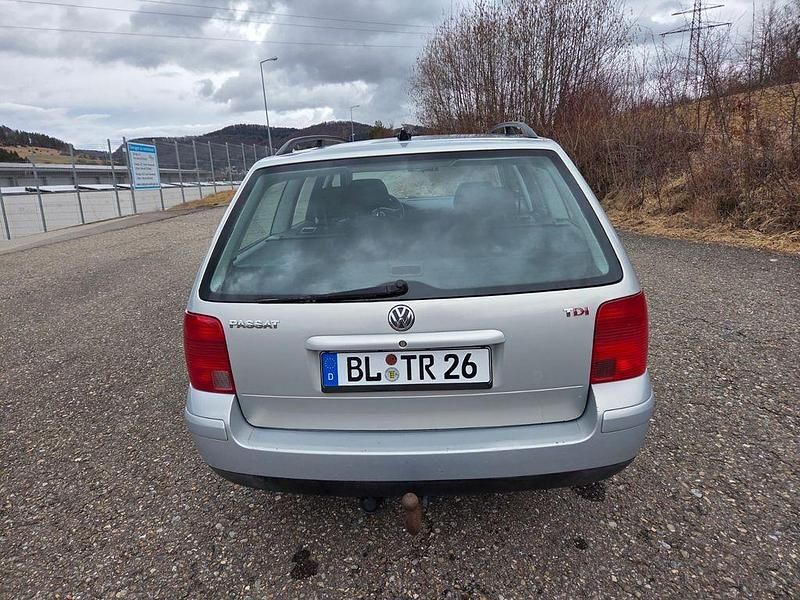 Gebraucht VW Passat 193 PS (141 kW) 1997 Silber Kombi