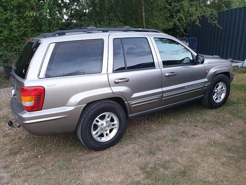 Silber Gebraucht 1999 Jeep Grand Cherokee SUV | 5.999 € (Fairer Preis) - Bild 1/4