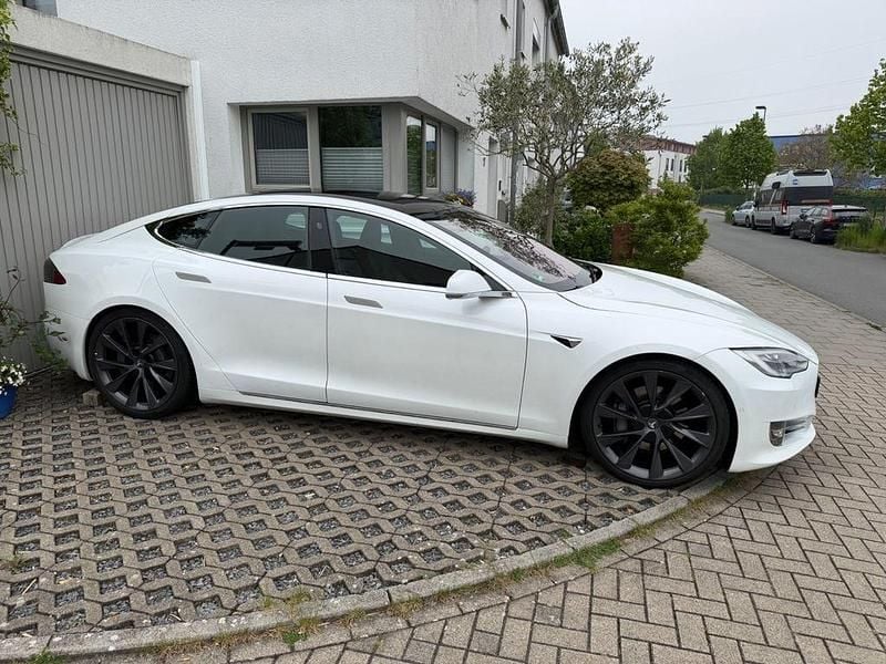 Second-hand Tesla Model S 413 kW (562 CP) 2020 Alb Hatchback
