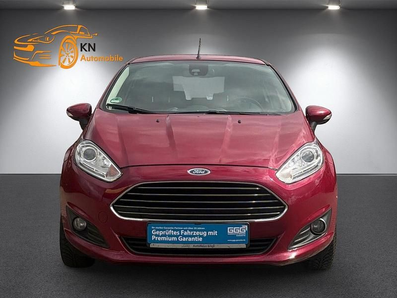 Gebraucht Ford Fiesta 125 PS (91 kW) 2013 Violet Kleinwagen