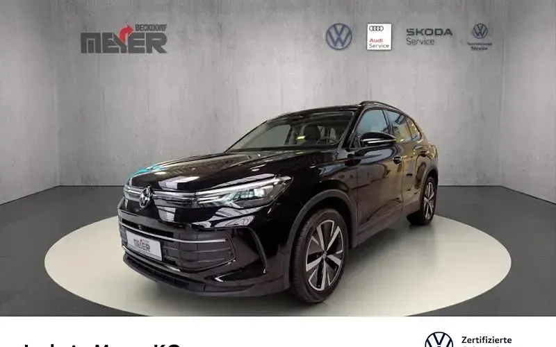 Gebraucht VW Tiguan Goal 150 PS (110 kW) 2025 Schwarz SUV