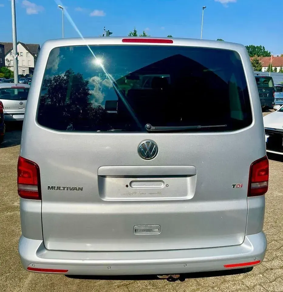 Second-hand VW Multivan Life 186 CP (136 kW) 2013 Monovolum
