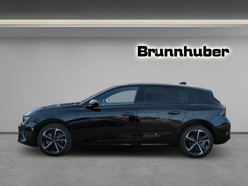 Gebraucht Opel Astra 136 PS (100 kW) 2024 Schwarz Limousine