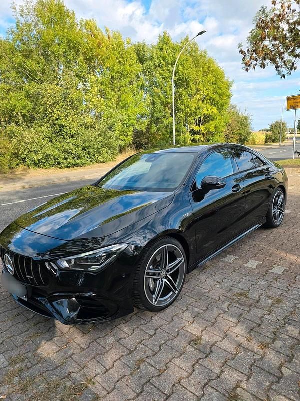 Schwarz Gebraucht 2020 Mercedes CLA45 AMG AMG Limousine | 49.900 € - Bild 1/4