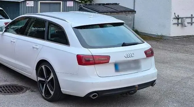 Gebraucht Audi A6 204 PS (150 kW) 2011 Weiß Kombi
