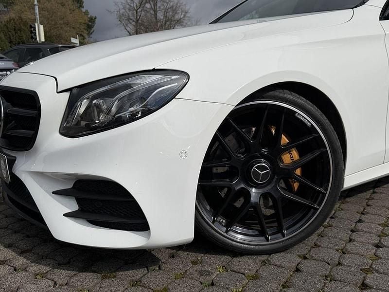 Gebraucht Mercedes E220 AMG 194 PS (142 kW) 2018 Polarweiss  unilack Limousine
