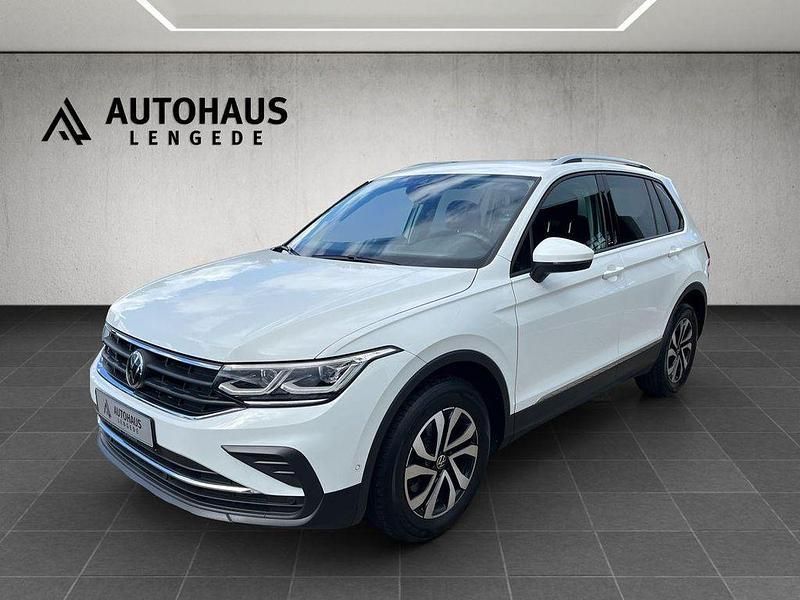 Weiß Gebraucht 2022 VW Tiguan SUV | 25.999 € (Superpreis) - Bild 1/4