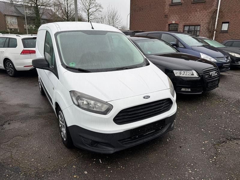 Gebraucht Ford Transit Basis 75 PS (55 kW) 2018 Weiß Limousine
