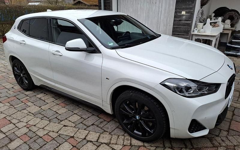 Gebraucht BMW X2 M Sport 178 PS (130 kW) 2022 Weiß SUV