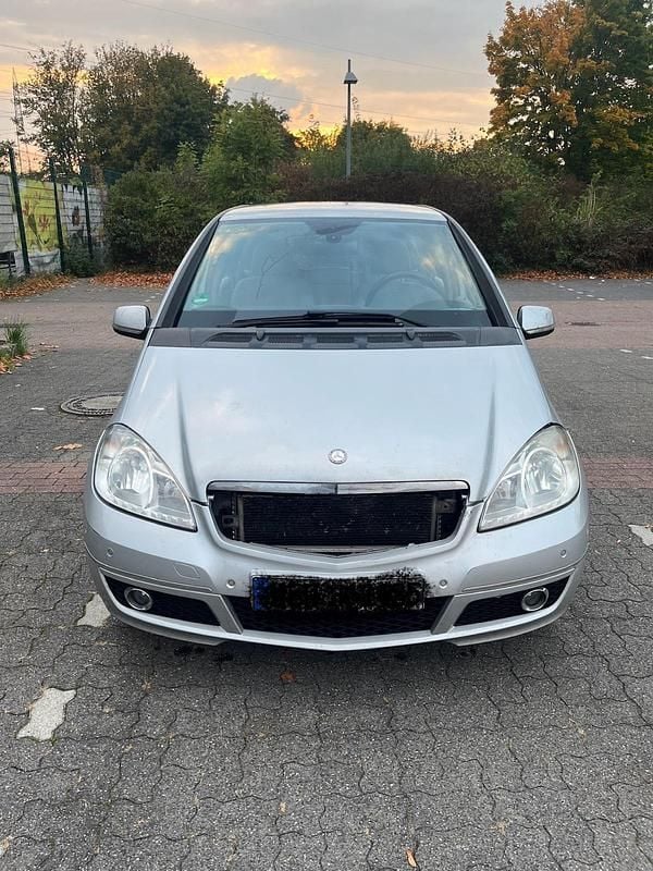 Silber Gebraucht 2008 Mercedes A160 Limousine | 1.499 € - Bild 1/4