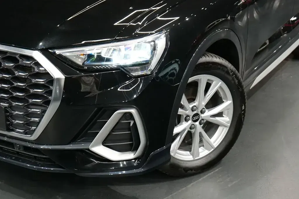 Gebraucht Audi Q3 Sportback S-Line 150 PS (110 kW) 2023 Schwarz SUV