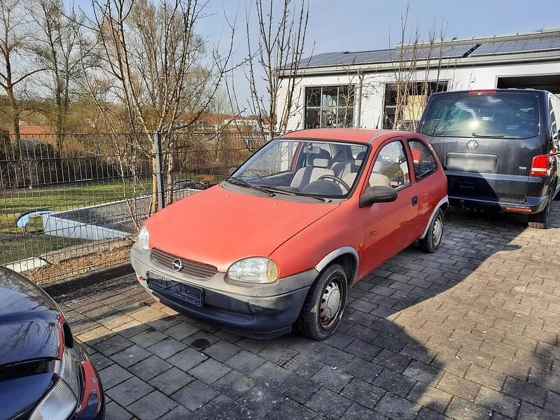 Gebraucht Opel Corsa 45 PS (33 kW) 1997 Rot Kleinwagen