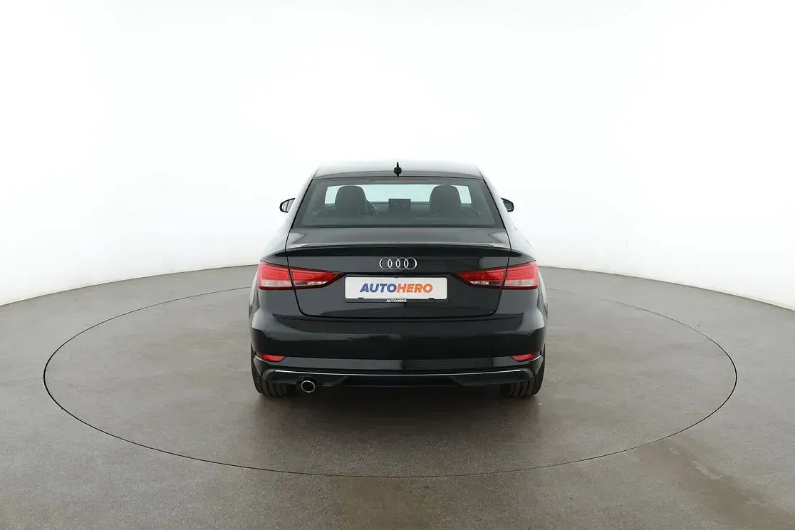 Gebraucht Audi A3 Design 110 PS (80 kW) 2019 Schwarz Limousine