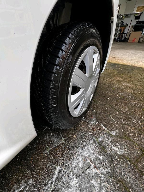 Gebraucht Citroën C1 SELECTION 68 PS (50 kW) 2011 Weiß Kleinwagen